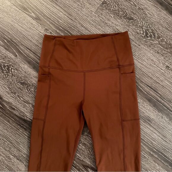 Carbon38 High Rise 7/8 Legging With Pockets In Cloud Compression - Picture 3 of 5
